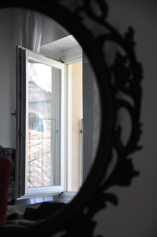 Casa Fola - City Centre Rooms 베로나 외부 사진